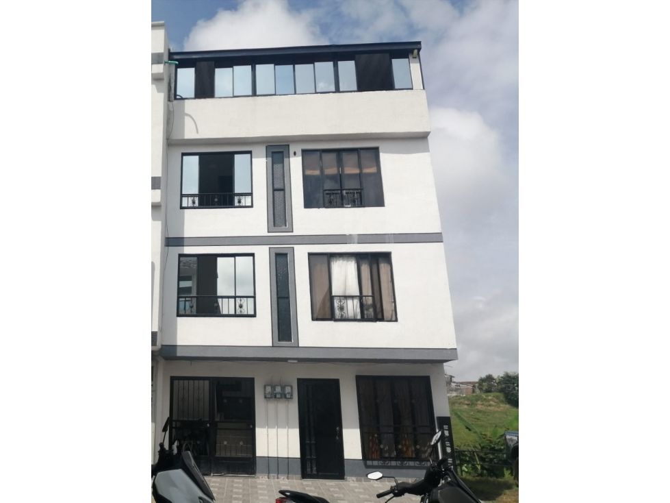 Edificio en venta Risaralda Pereira San Fernando 280 m2 Habitaciones 10 Baños 4 Garajes 0 Precio $600000000