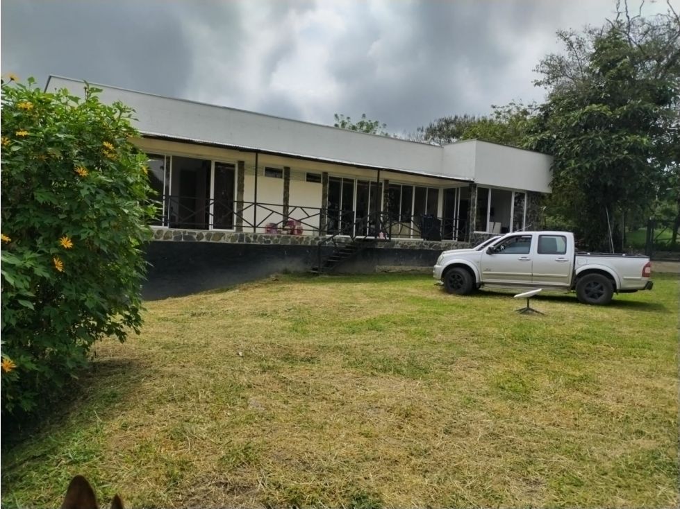 Casa Campestre en venta Quindío Circasia Circasia 205 m2 Habitaciones 4 Baños 4 Garajes 4 Precio $730000000