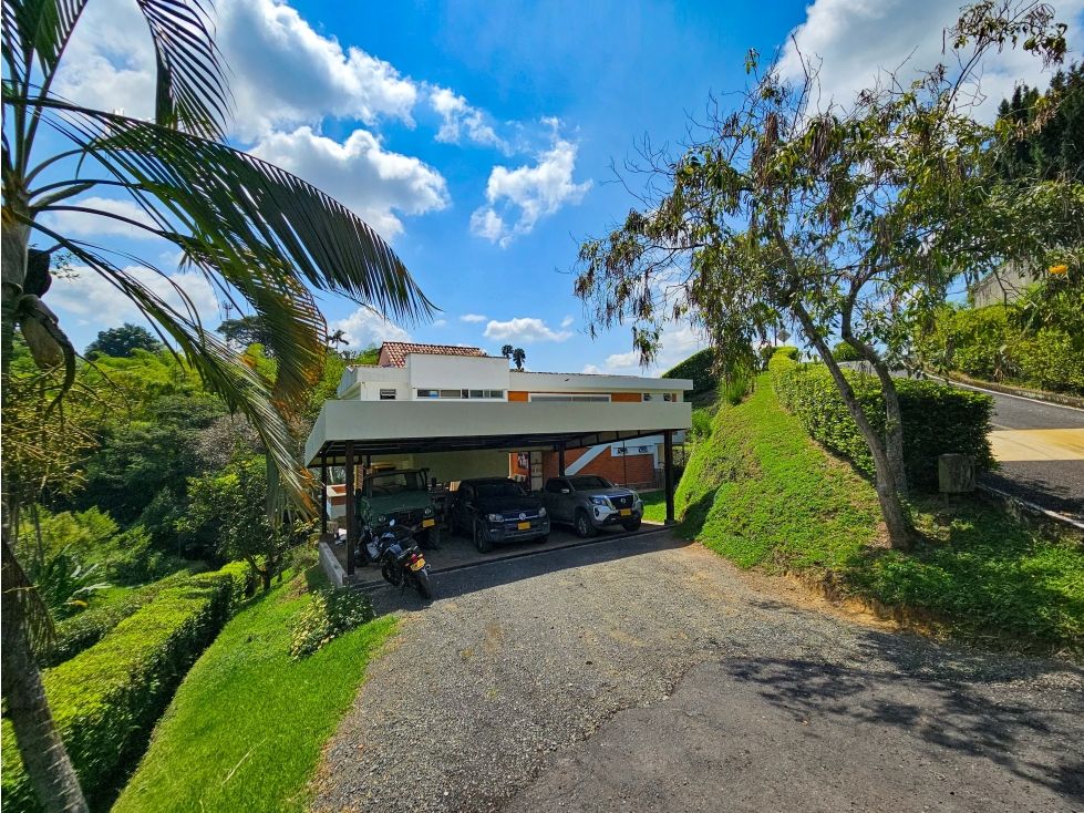 Casa Campestre en venta Risaralda Pereira San Jose 340 m2 Habitaciones 4 Baños 4 Garajes 4 Precio $1550000000