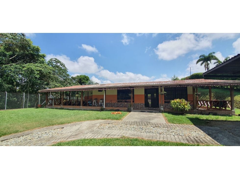 Casa Campestre en venta Quindío Circasia Circasia 250 m2 Habitaciones 4 Baños 3 Garajes 4 Precio $850000000