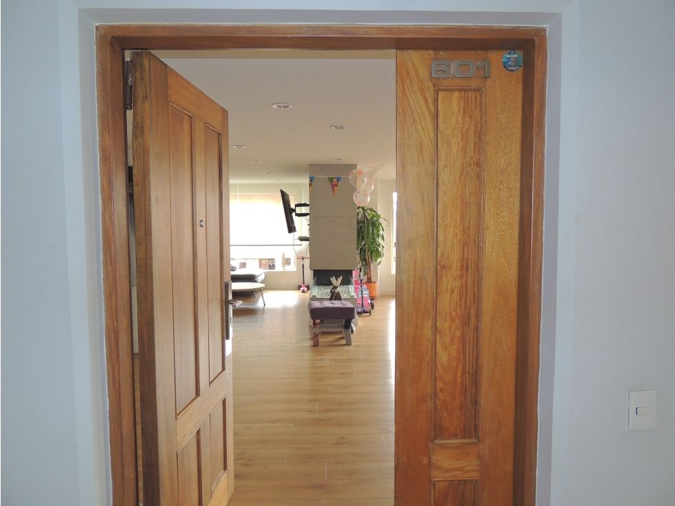 Apartamento en arriendo Cundinamarca Bogotá Los Rosales 265 m2 Habitaciones 4 Baños 5 Garajes 2 Precio $18600000