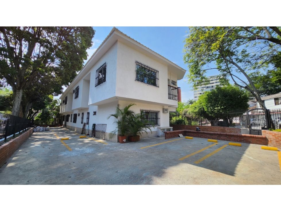 Casa en venta Valle Del Cauca Cali La Flora 338 m2 Habitaciones 13 Baños 10 Garajes 8 Precio $1700000000