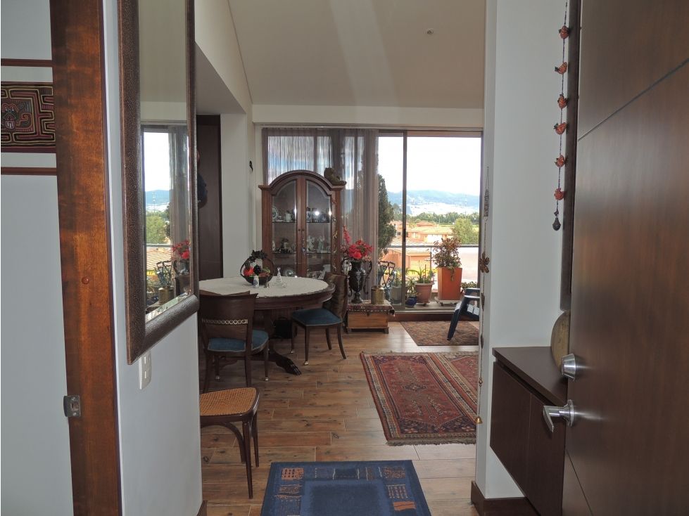 Apartamento en venta Cundinamarca Bogotá Ciudad Jardín Norte 230 m2 Habitaciones 3 Baños 3 Garajes 4 Precio $1550000000