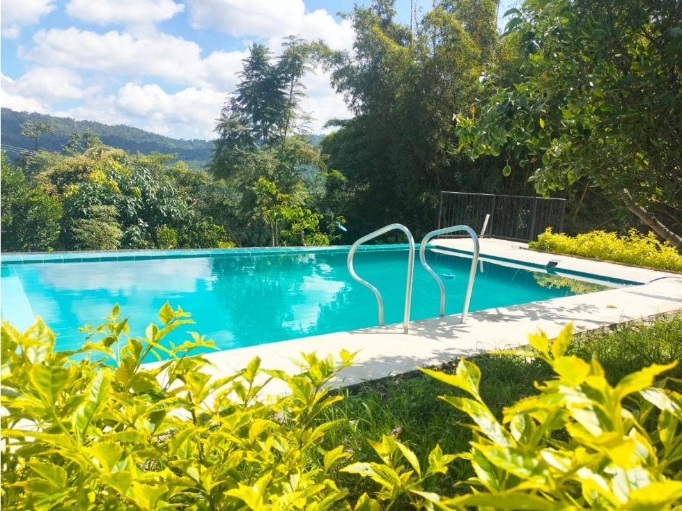 Casa Campestre en venta Cundinamarca La Mesa La Mesa 220 m2 Habitaciones 4 Baños 3 Garajes 5 Precio $500000000