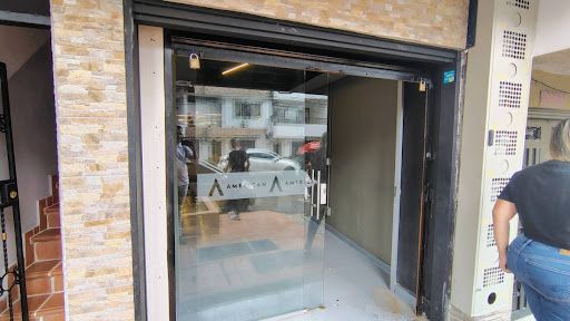 Local en arriendo Antioquia Medellín San Bernardo 84 m2 Habitaciones 0 Baños 2 Garajes 0 Precio $2800000