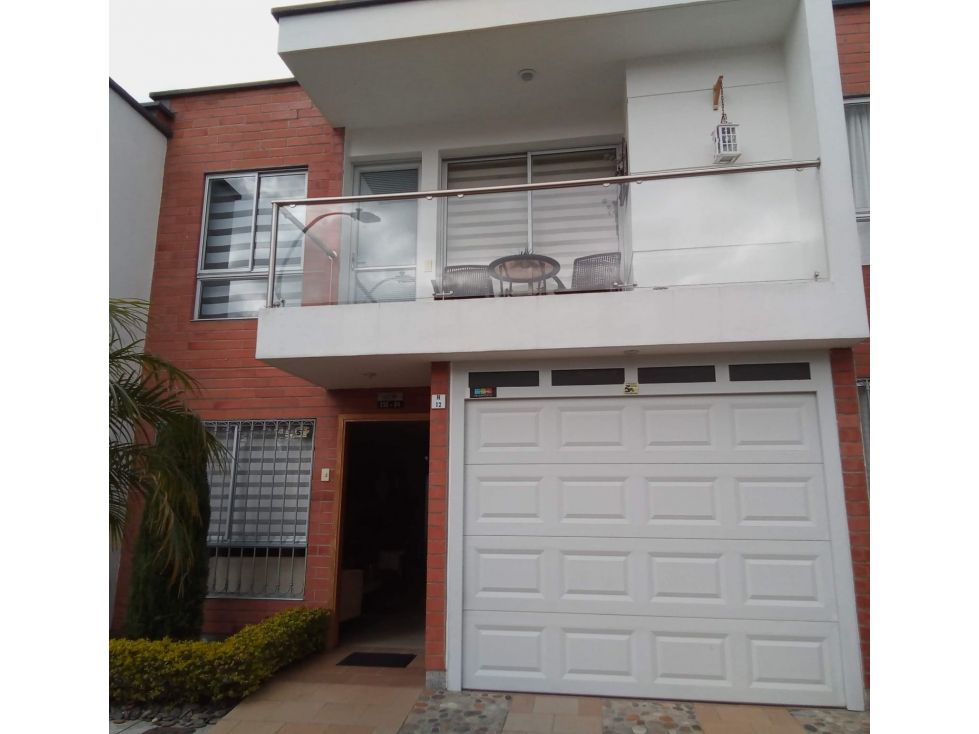 Casa en venta Antioquia Rionegro Ub Pietra Santa Et I 130 m2 Habitaciones 3 Baños 3 Garajes 1 Precio $650000000