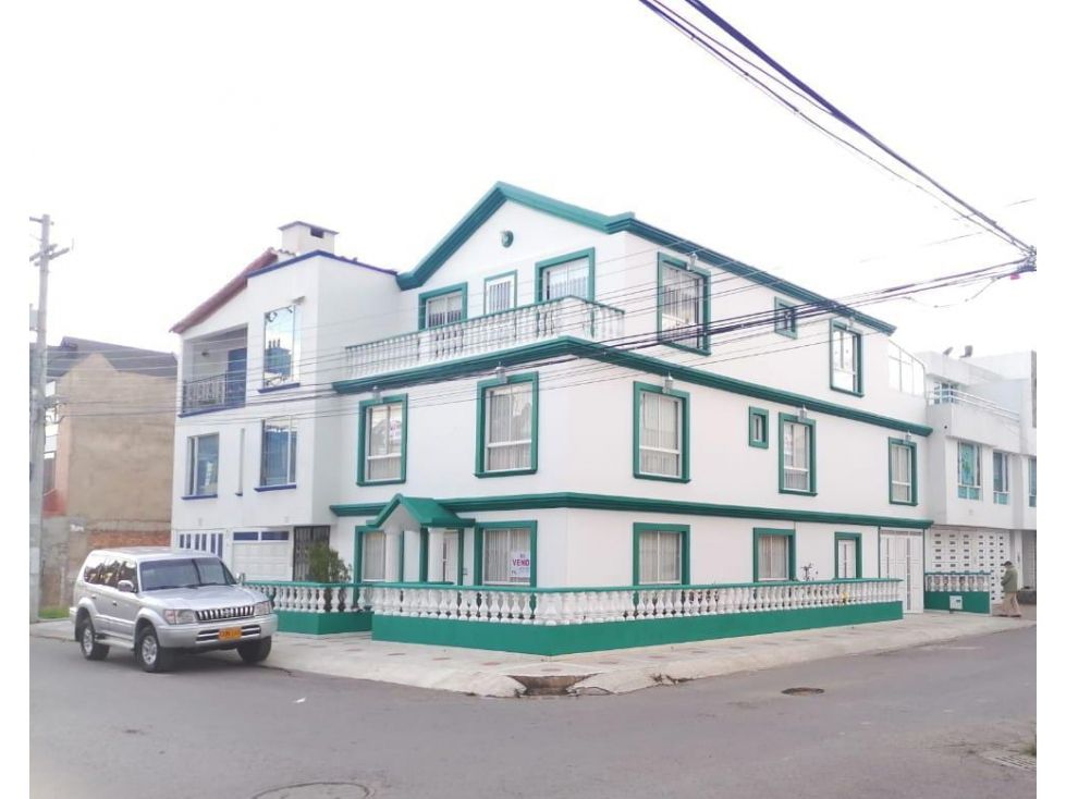 Casa en venta Boyacá Tunja Urbanización Los Urapanes 340 m2 Habitaciones 6 Baños 4 Garajes 1 Precio $850000000