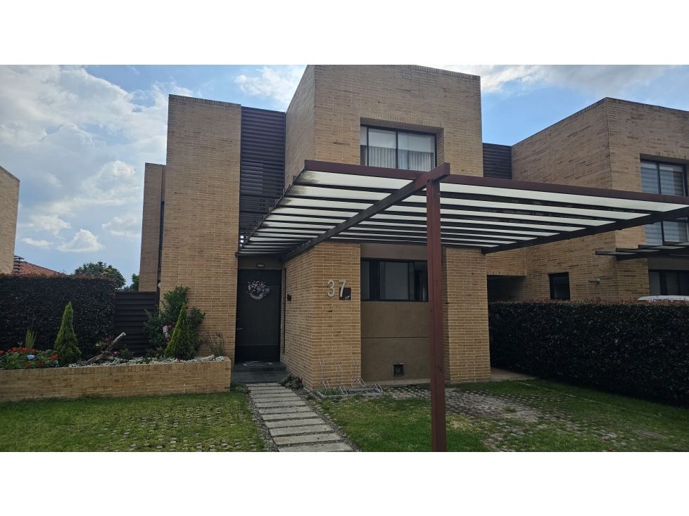 Casa Campestre en venta Cundinamarca Cajicá Cr Hacienda San Luis Et I 190 m2 Habitaciones 3 Baños 4 Garajes 4 Precio $1000000000