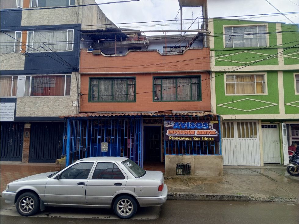 Casa en venta Cundinamarca Bogotá Ub Carvajal 550 m2 Habitaciones 8 Baños 4 Garajes 1 Precio $900000000