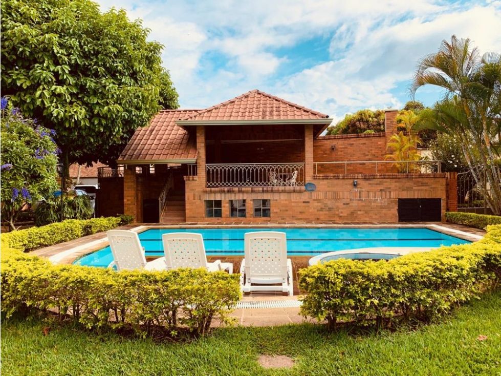 Casa en venta Santander Bucaramanga Lagos Del Cacique 292 m2 Habitaciones 5 Baños 4 Garajes 3 Precio $1300000000