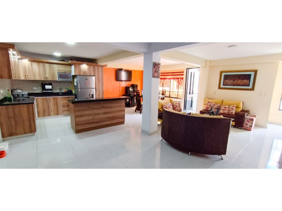 Casa en venta Risaralda Pereira Pereira 340 m2 Habitaciones 8 Baños 4 Garajes 2 Precio $500000000