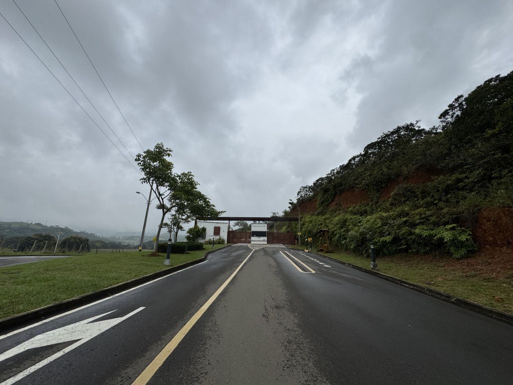 Lote en venta Valle Del Cauca Cali Alferez Real 6000 m2 Habitaciones 0 Baños 0 Garajes 0 Precio $1000000000