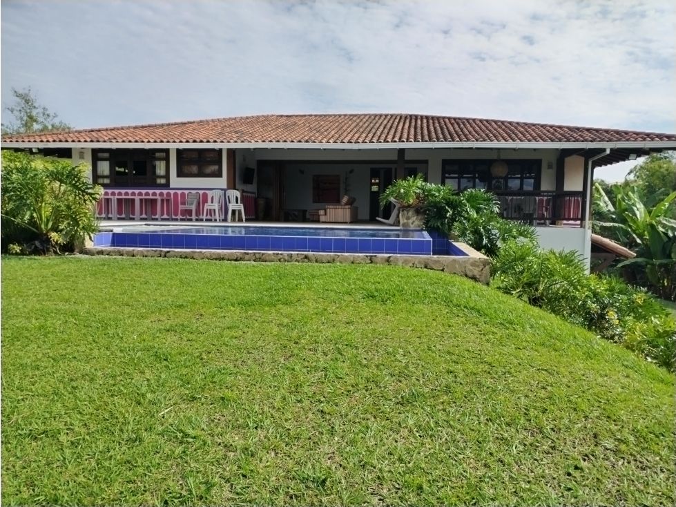 Casa Campestre en venta Quindío Montenegro Nariño 315 m2 Habitaciones 6 Baños 5 Garajes 5 Precio $1300000000