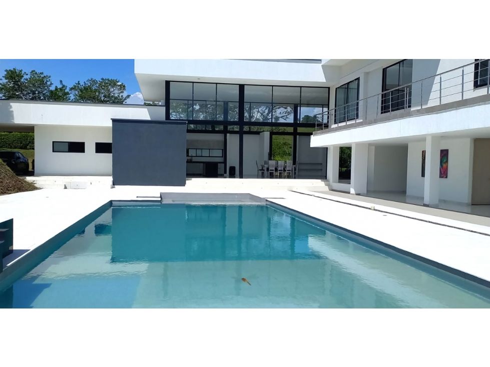 Casa Campestre en venta Risaralda La Virginia La Virginia 1100 m2 Habitaciones 5 Baños 6 Garajes 10 Precio $4500000000