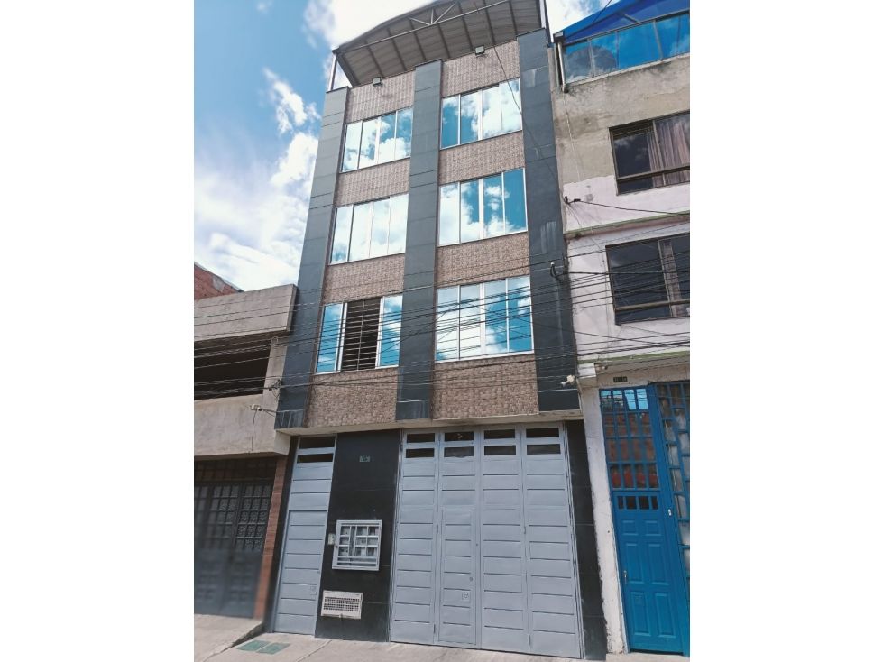 Casa en venta Cundinamarca Bogotá Super Manzana 11 850 m2 Habitaciones 15 Baños 10 Garajes 0 Precio $1000000000