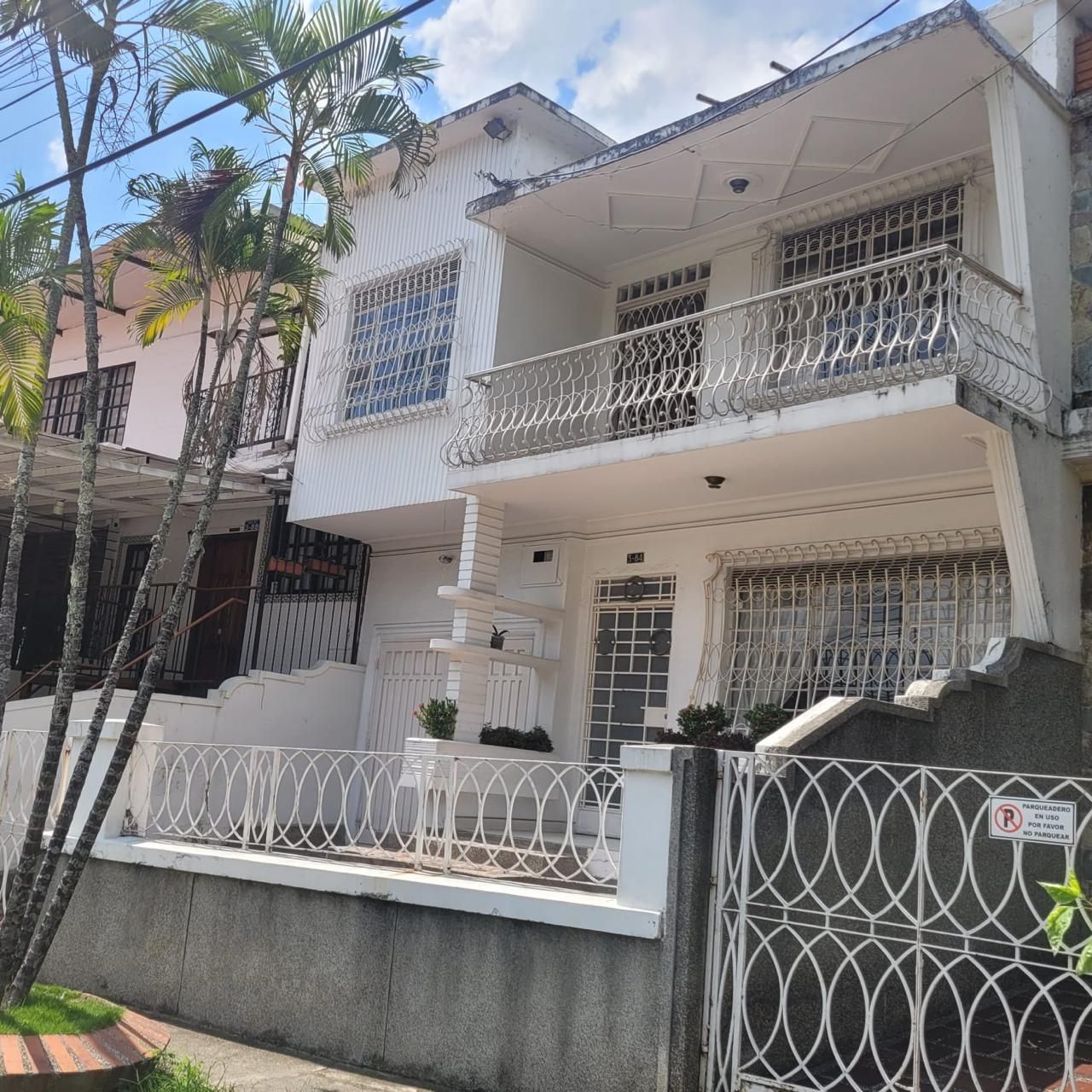 Casa en venta Valle Del Cauca Cali Miraflores 15 m2 Habitaciones 6 Baños 4 Garajes 1 Precio $750000000