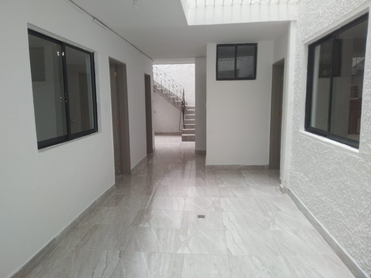 Oficina en arriendo Antioquia Medellín El Raizal 165 m2 Habitaciones 0 Baños 3 Garajes 2 Precio $5000000