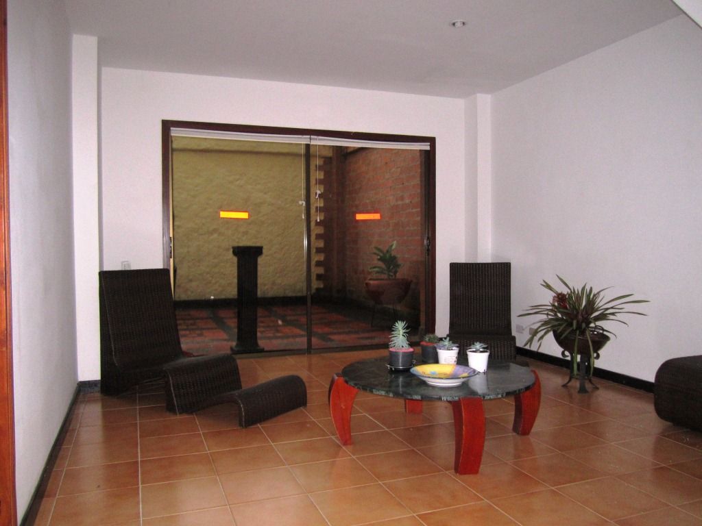 Casa en arriendo Risaralda Pereira Los Alamos 330 m2 Habitaciones 4 Baños 3 Garajes 3 Precio $4800000