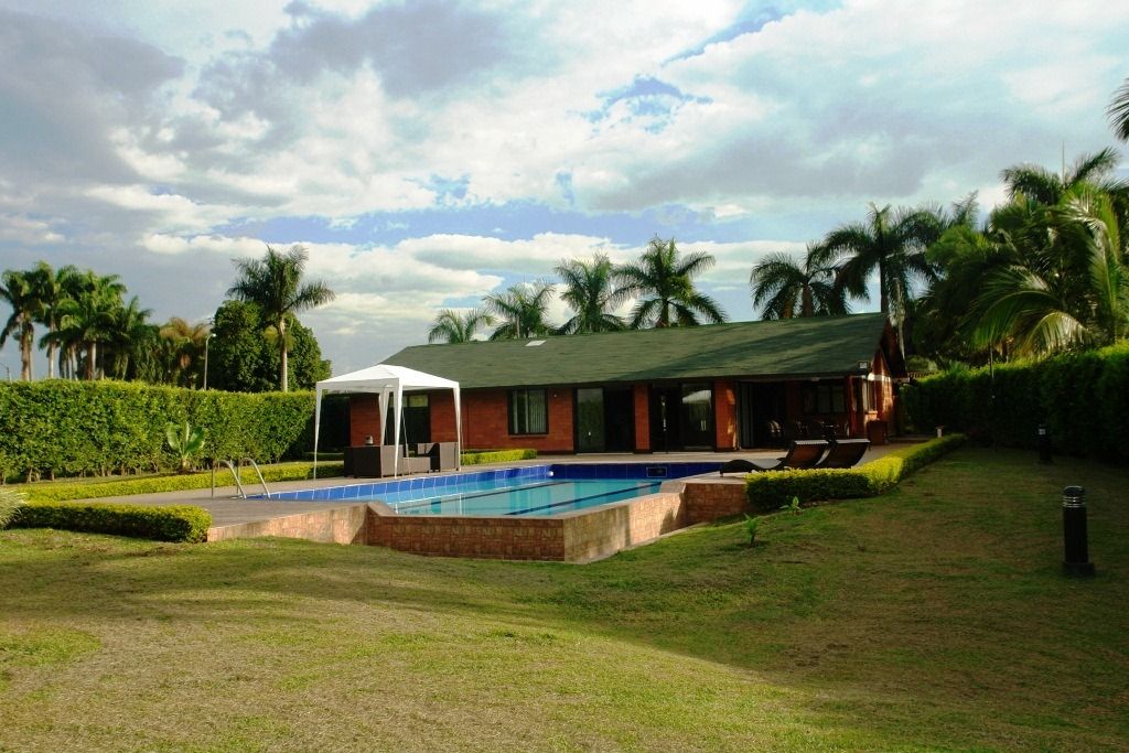 Casa Campestre en arriendo Risaralda Pereira Ur Rincon De La Palma 280 m2 Habitaciones 5 Baños 4 Garajes 6 Precio $6500000
