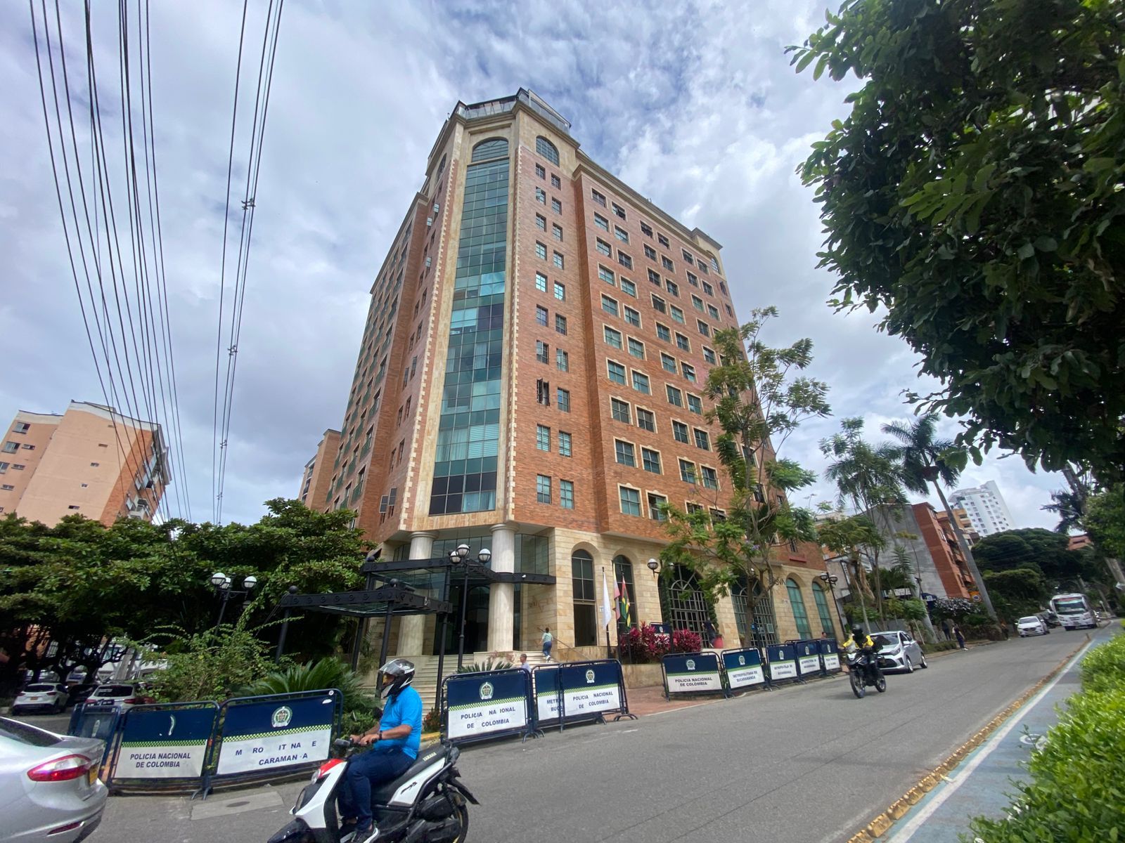 Oficina en arriendo Santander Bucaramanga Sotomayor 30 m2 Habitaciones 0 Baños 0 Garajes 0 Precio $2350000