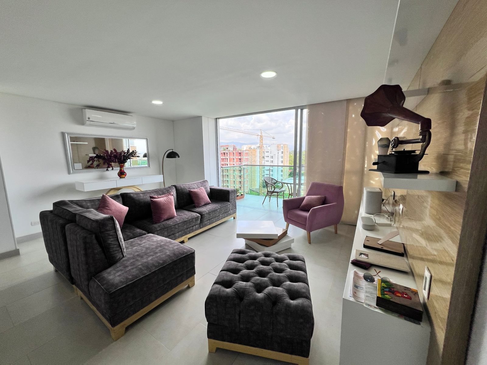 Apartamento en venta Valle Del Cauca Cali Cali 137 m2 Habitaciones 3 Baños 5 Garajes 3 Precio $850000000