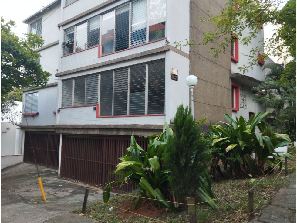 Edificio en arriendo Valle Del Cauca Cali San Fernando Viejo 300 m2 Habitaciones 10 Baños 7 Garajes 3 Precio $990000