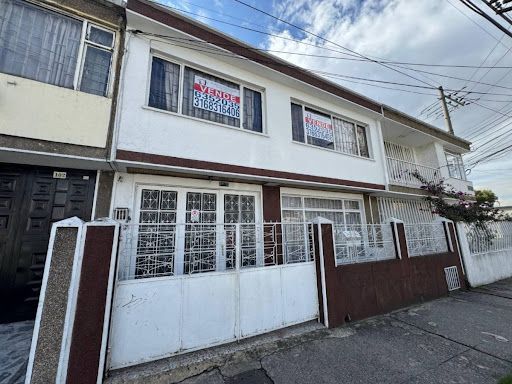 Casa en venta Cundinamarca Bogotá Minuto De Dios 198 m2 Habitaciones 5 Baños 4 Garajes 1 Precio $580000000