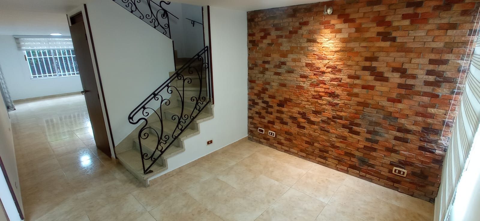 Casa en arriendo Antioquia Itagüí Casa Jardin 95 m2 Habitaciones 3 Baños 3 Garajes 2 Precio $3000000