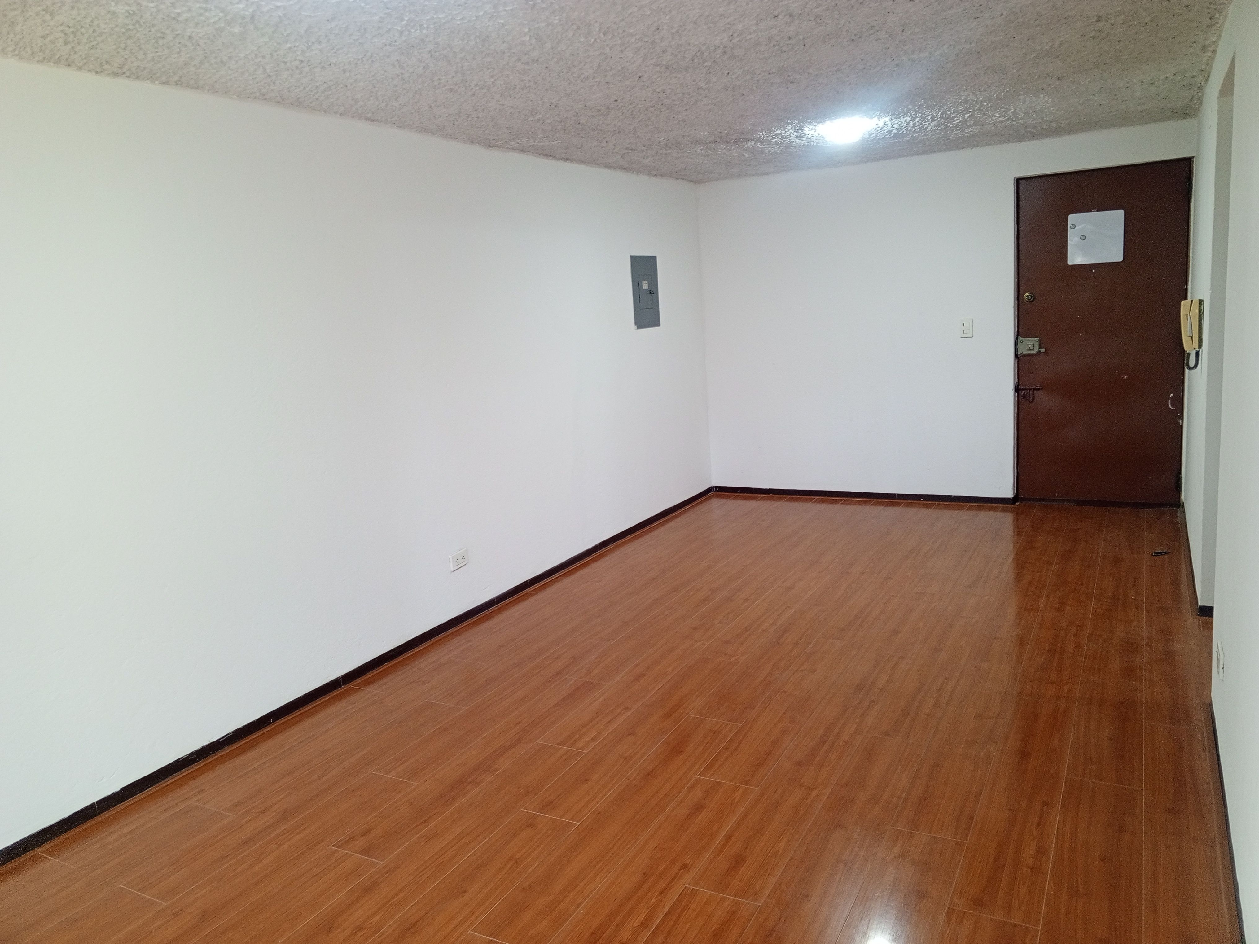 Apartamento en venta Cundinamarca Bogotá Cr Quintas Del Recreo Et V 54 m2 Habitaciones 3 Baños 1 Garajes 1 Precio $230000000