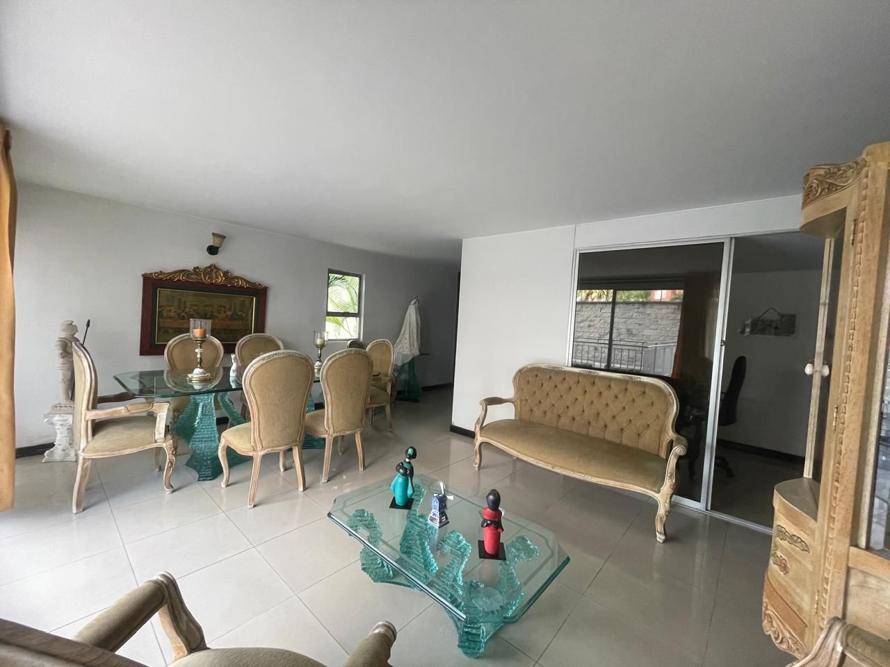 Apartamento en venta Valle Del Cauca Cali La Flora 103 m2 Habitaciones 3 Baños 3 Garajes 2 Precio $695000000