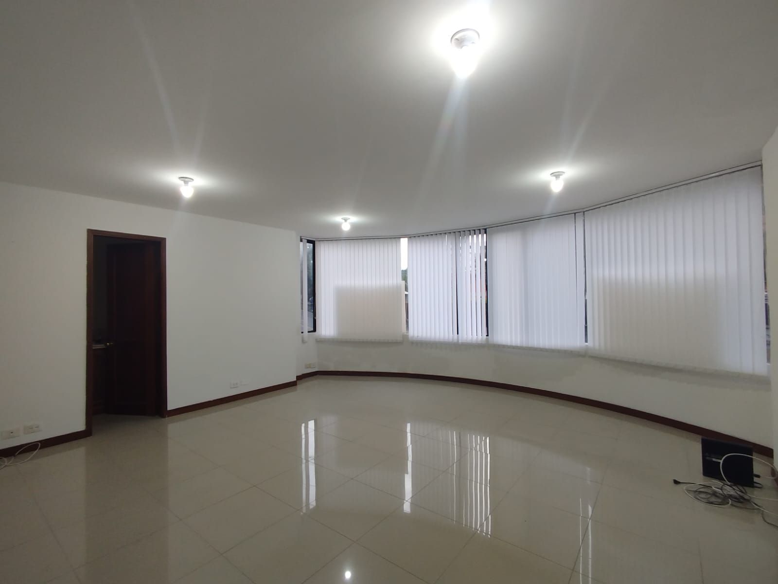 Oficina en arriendo o venta Risaralda Pereira Pinares Alto 29 m2 Habitaciones 0 Baños 1 Garajes 0 Precio venta $360000000 Precio arriendo $2300000