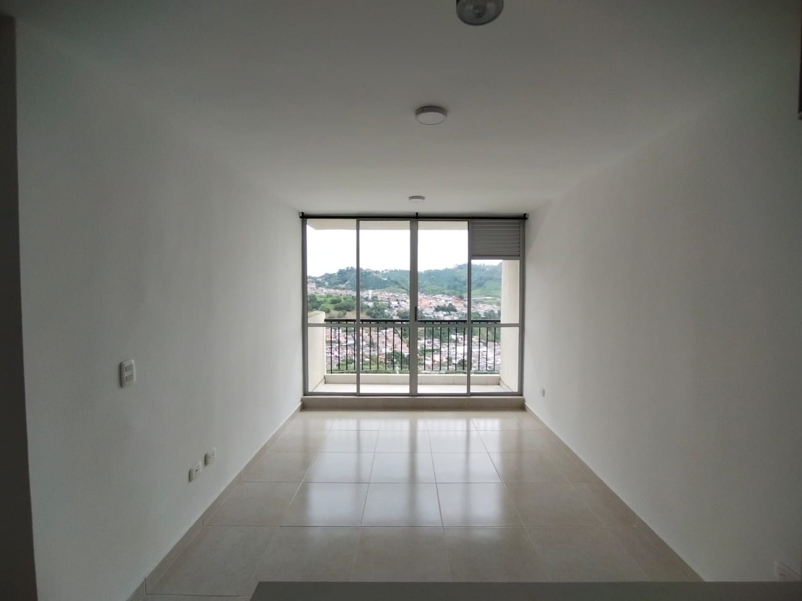 Apartamento en arriendo Risaralda Dosquebradas Br Guayacanes 50 m2 Habitaciones 3 Baños 2 Garajes 1 Precio $1400000