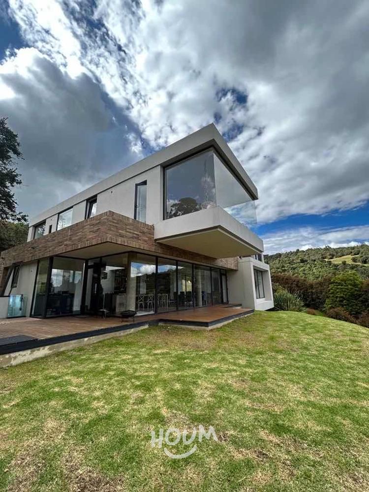 Casa en venta Cundinamarca Chía Chia 530 m2 Habitaciones 5 Baños 8 Garajes 6 Precio $3700000000