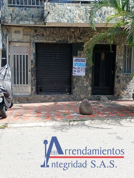 Local en arriendo Antioquia Medellín San Bernardo 15 m2 Habitaciones 0 Baños 0 Garajes 0 Precio $800000