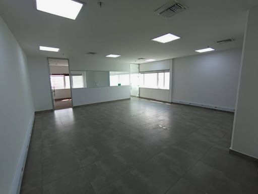 Oficina en arriendo Antioquia Medellín Villa Carlota 97 m2 Habitaciones 0 Baños 1 Garajes 2 Precio $9800000