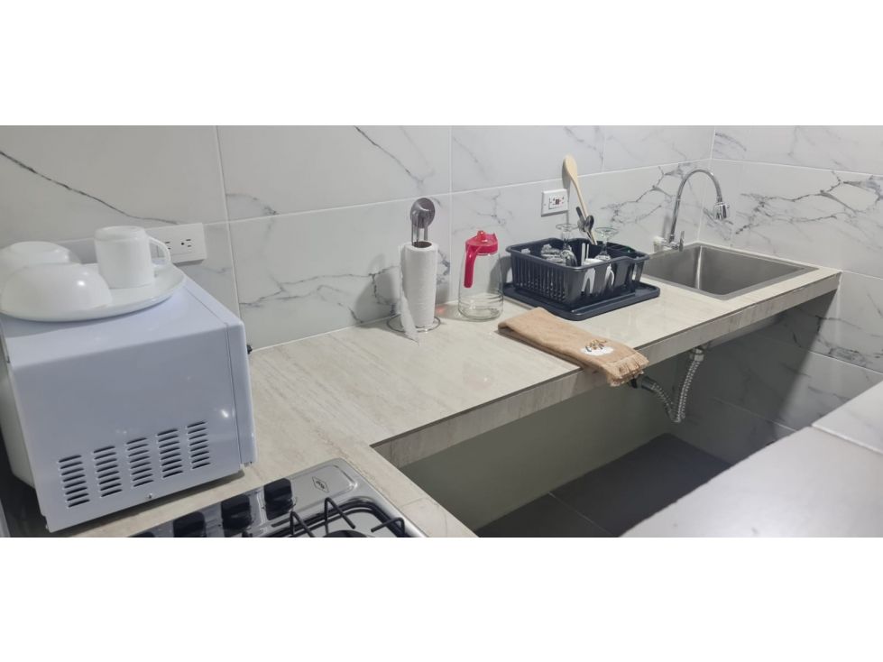 Apartaestudio en arriendo Antioquia Medellín La Floresta 40 m2 Habitaciones 0 Baños 1 Garajes 0 Precio $2300000