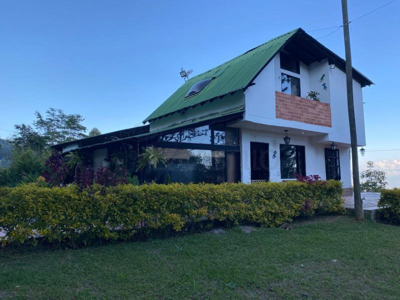 Casa en venta Antioquia Bello Bello 1 m2 Habitaciones 5 Baños 3 Garajes 1 Precio $700000000