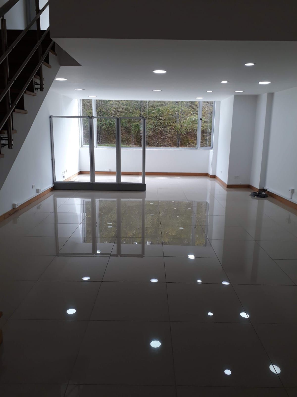 Apartaestudio en venta Antioquia Envigado Vereda El Peñasco 86 m2 Habitaciones 0 Baños 2 Garajes 2 Precio $750000000