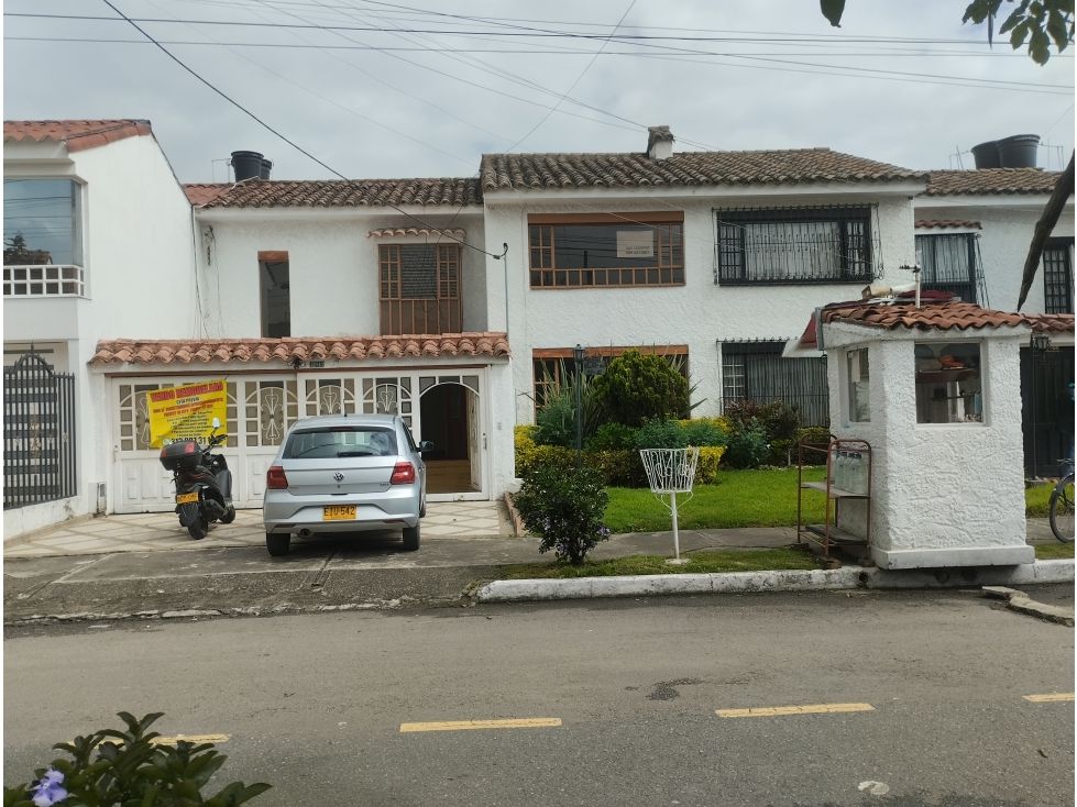Casa en venta Cundinamarca Bogotá Balcares 300 m2 Habitaciones 5 Baños 4 Garajes 4 Precio $1250000000
