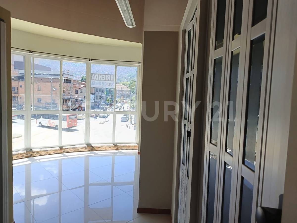 Casa en arriendo Antioquia Medellín El Chagualo 56 m2 Habitaciones 4 Baños 1 Garajes 1 Precio $1700000