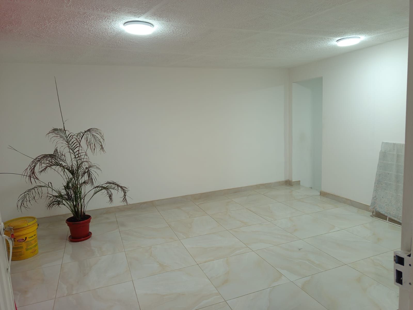 Local en arriendo Cundinamarca Bogotá Isla Del Sol 35 m2 Habitaciones 0 Baños 1 Garajes 0 Precio $1500000