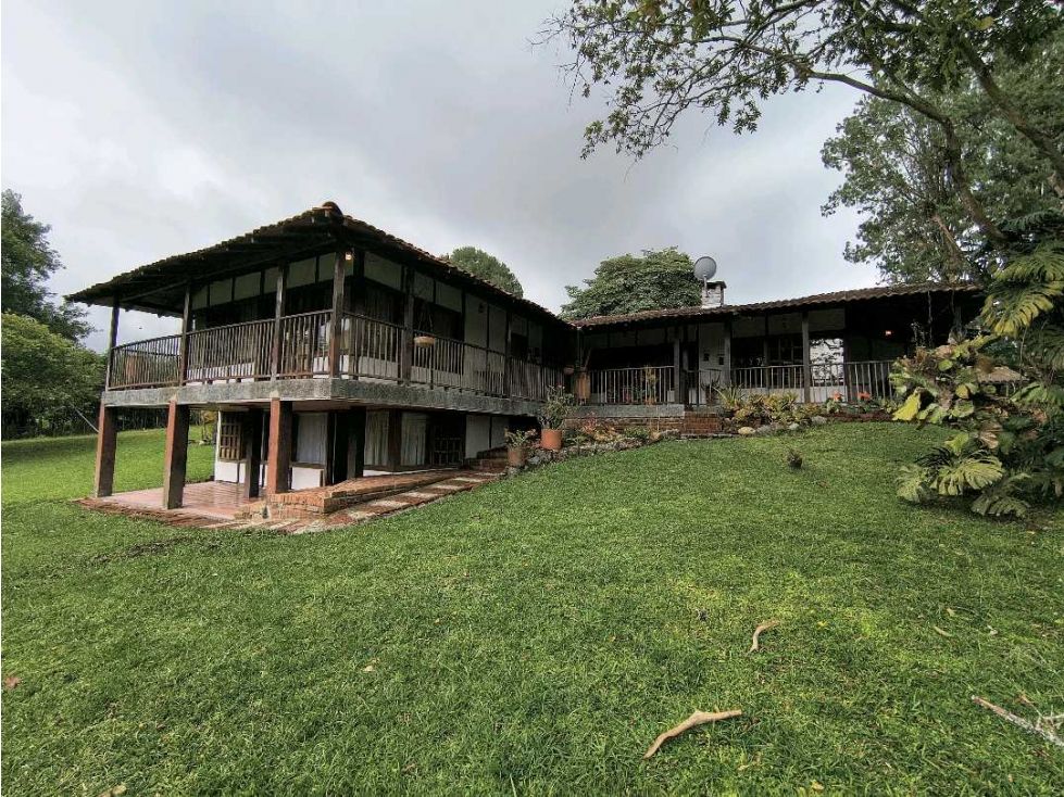 Casa Campestre en venta Quindío Circasia Circasia 600 m2 Habitaciones 8 Baños 4 Garajes 3 Precio $1390000000