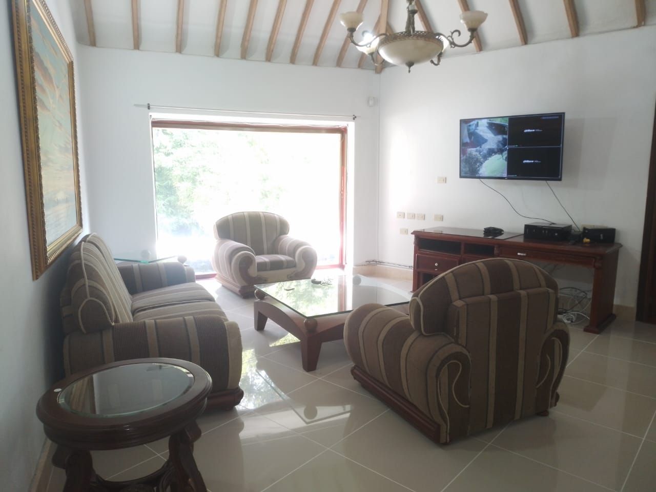 Oficina en arriendo Antioquia Medellín Mirador Del Doce 200 m2 Habitaciones 0 Baños 6 Garajes 6 Precio $26000000