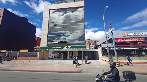 Oficina en arriendo Cundinamarca Bogotá San Patricio 276 m2 Habitaciones 0 Baños 2 Garajes 3 Precio $15039056