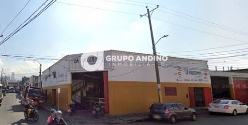 Bodega en venta Santander Bucaramanga Granada 600 m2 Habitaciones 0 Baños 1 Garajes 14 Precio $1400000000