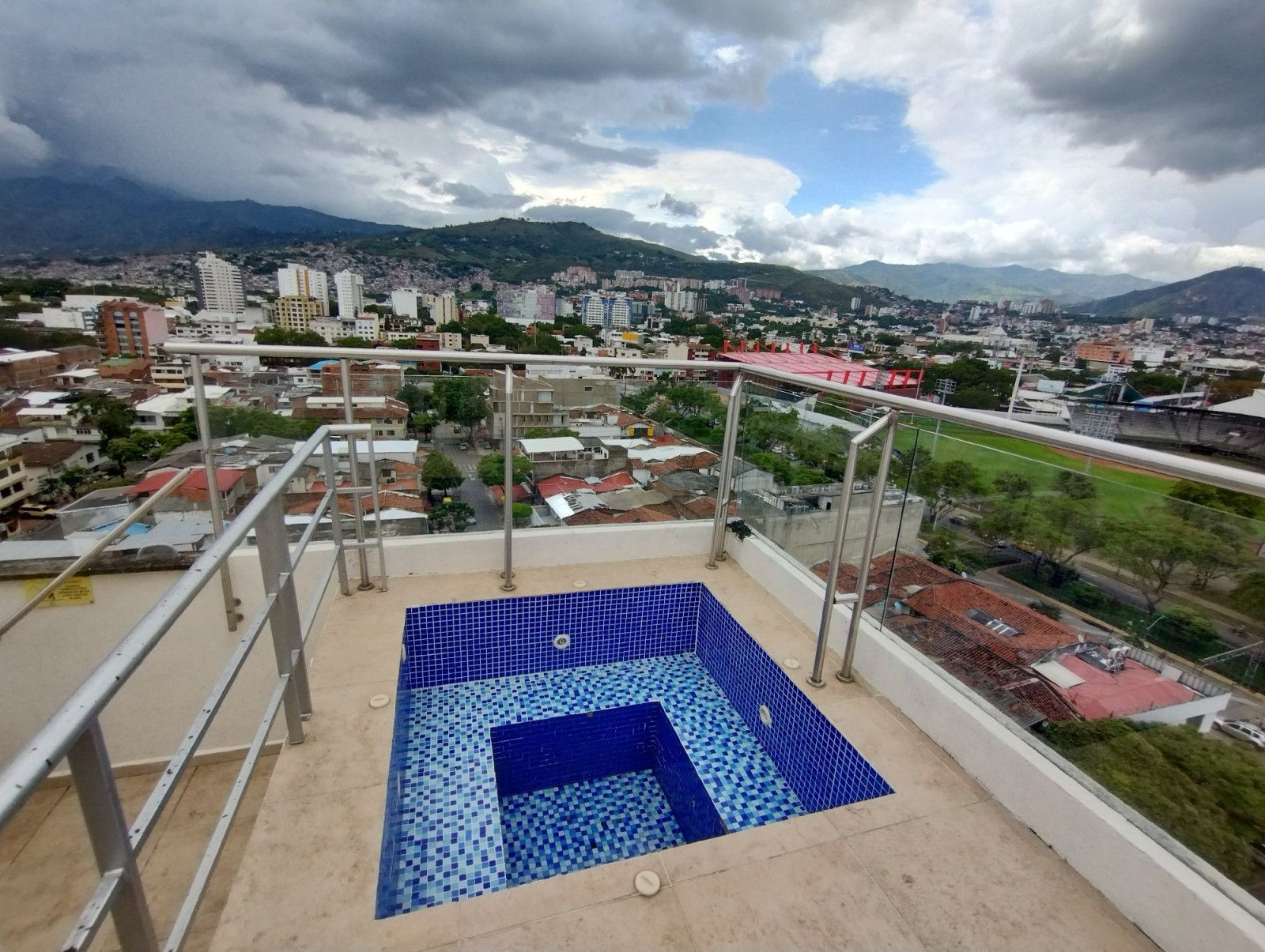 Apartamento en venta Valle Del Cauca Cali Los Cámbulos 72 m2 Habitaciones 3 Baños 2 Garajes 1 Precio $370000000