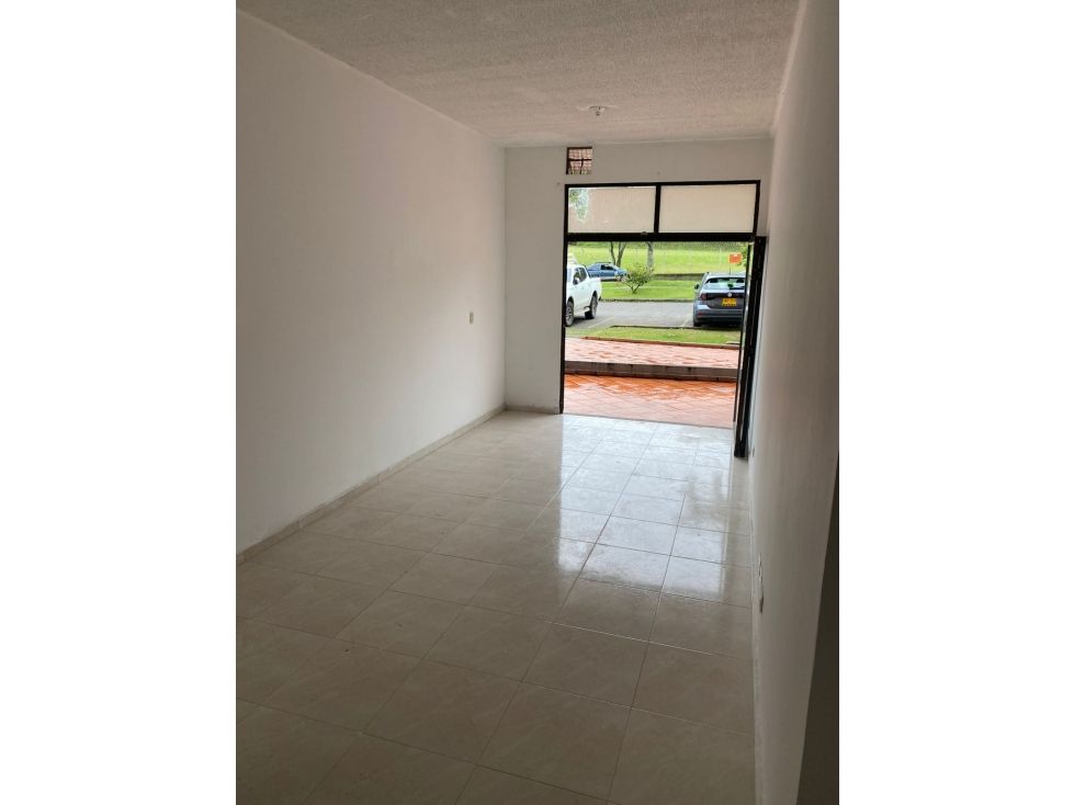 Local en venta Risaralda Pereira Cr Bosque De Cantabria 24 m2 Habitaciones 0 Baños 1 Garajes 0 Precio $180000000