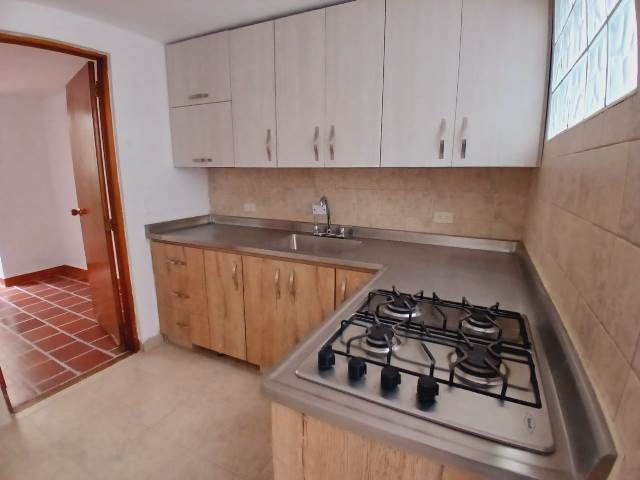 Casa en arriendo Antioquia Envigado La Mesa 255 m2 Habitaciones 3 Baños 4 Garajes 2 Precio $5900000