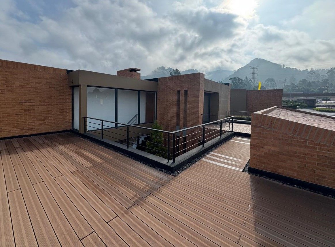 Casa en venta Cundinamarca La Calera La Calera 335 m2 Habitaciones 4 Baños 4 Garajes 2 Precio $2550000000