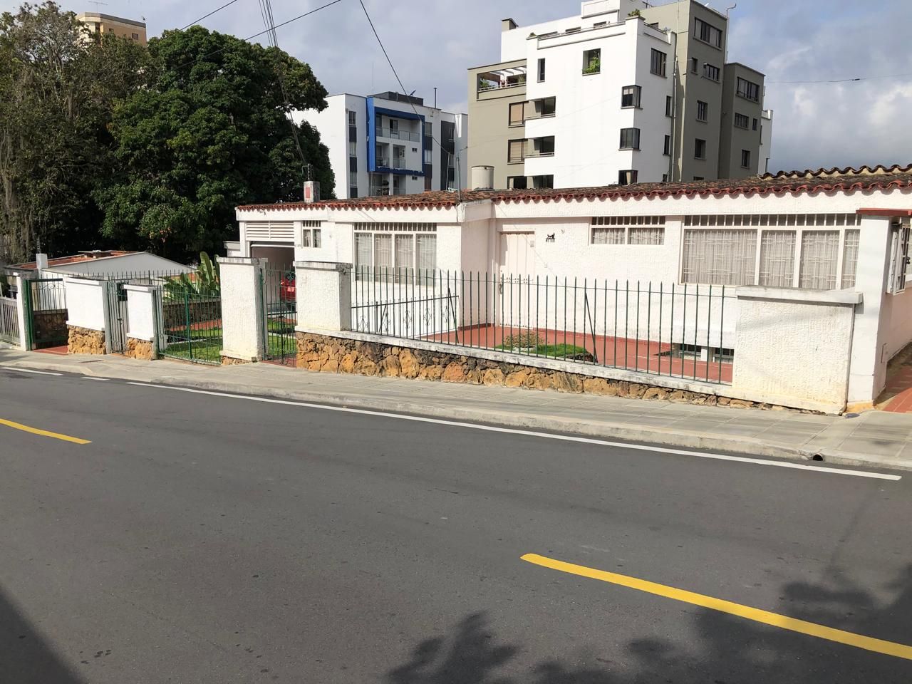 Apartamento en venta Santander Bucaramanga Cabecera Del Llano 283 m2 Habitaciones 5 Baños 4 Garajes 2 Precio $980000000